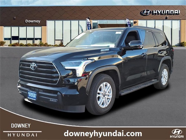 2025 Toyota Sequoia SR5 4WD