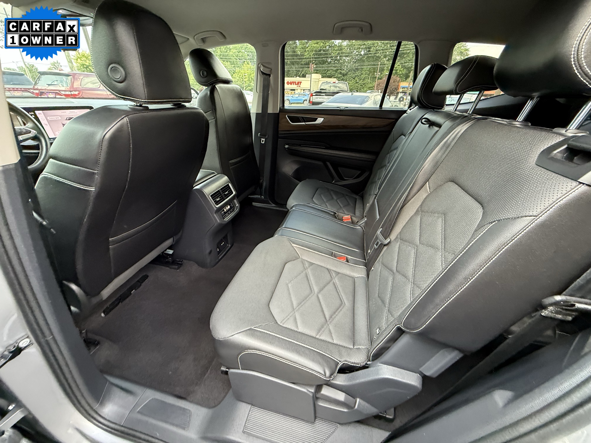 2021 Volkswagen Atlas V6 SE Technology R-Line photo 27
