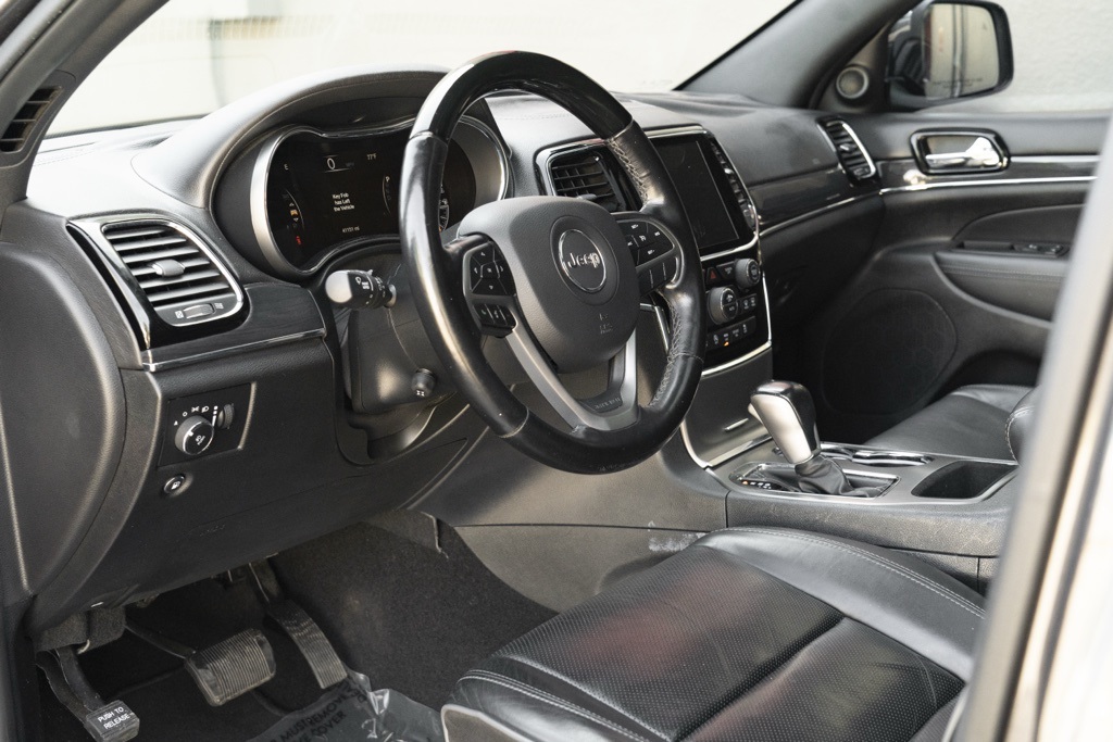 2020 Jeep Grand Cherokee Overland - Photo 10