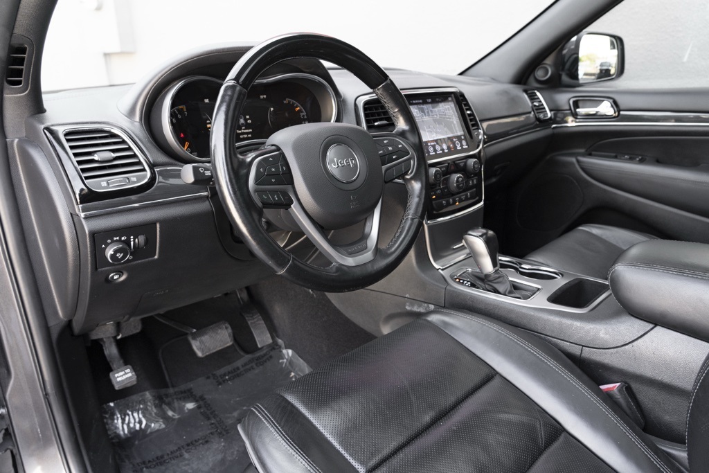 2020 Jeep Grand Cherokee Overland - Photo 2