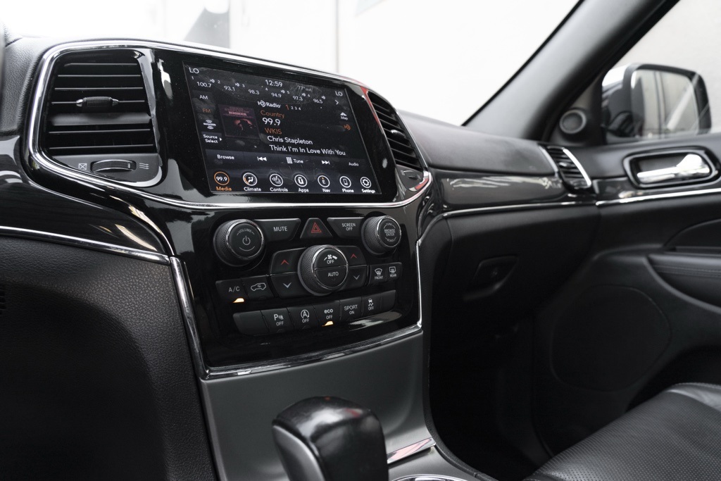 2020 Jeep Grand Cherokee Overland - Photo 22