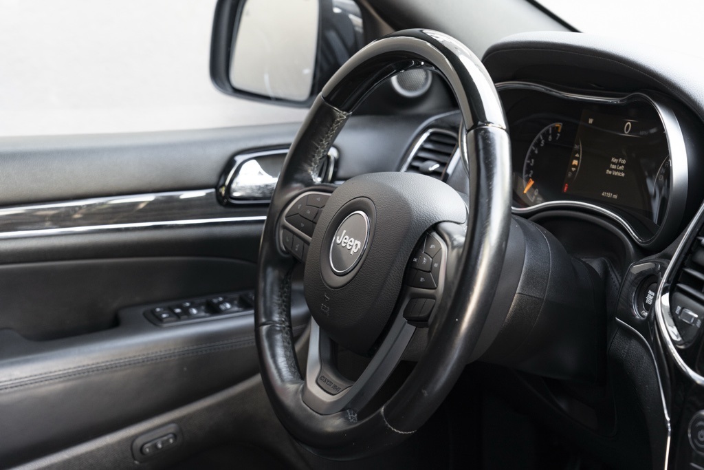 2020 Jeep Grand Cherokee Overland - Photo 32