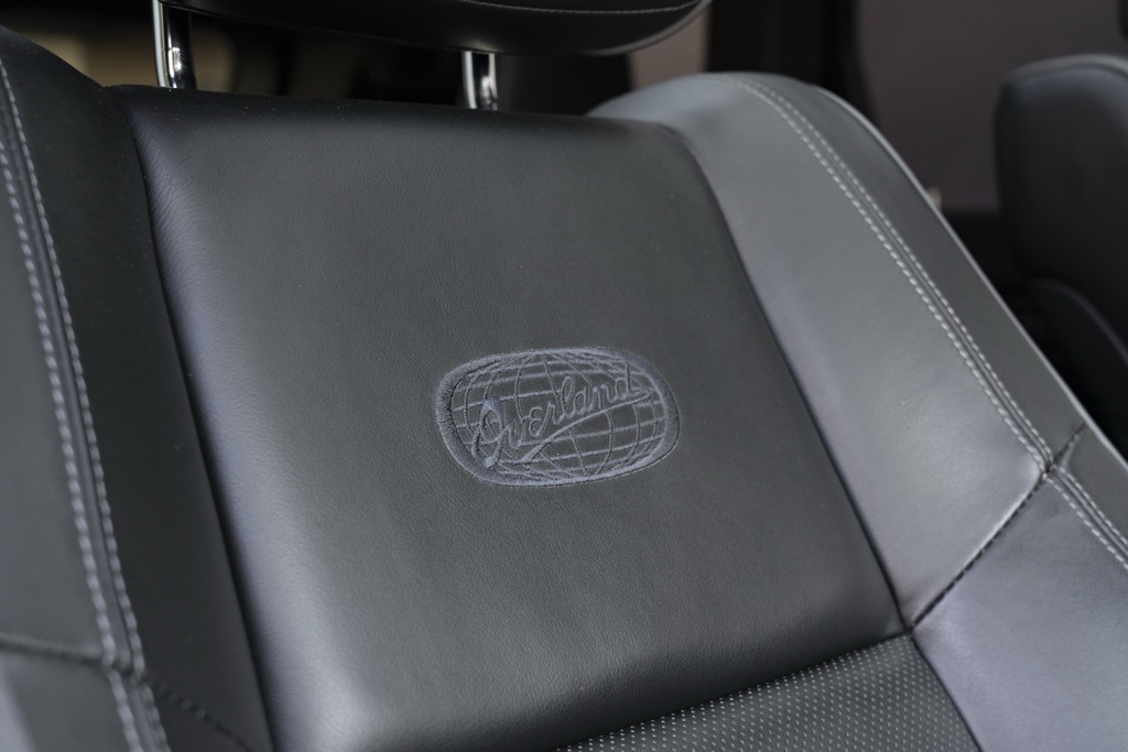 2020 Jeep Grand Cherokee Overland - Photo 35