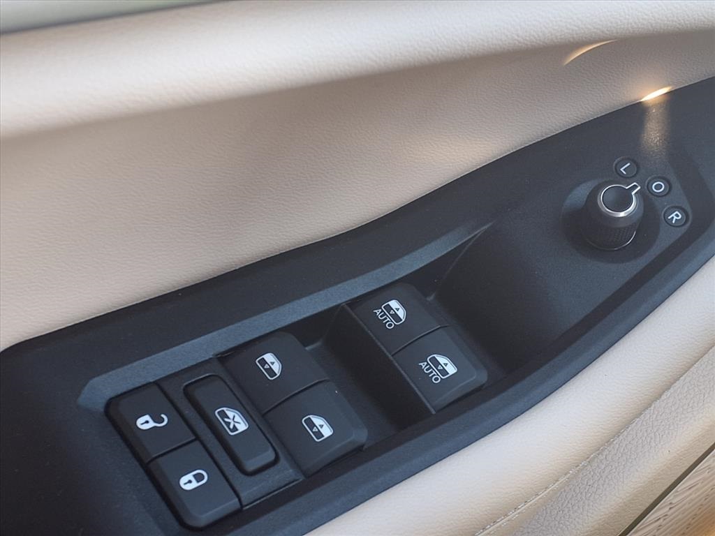 2022 Jeep Grand Cherokee L Limited Red at River Oaks CDJR