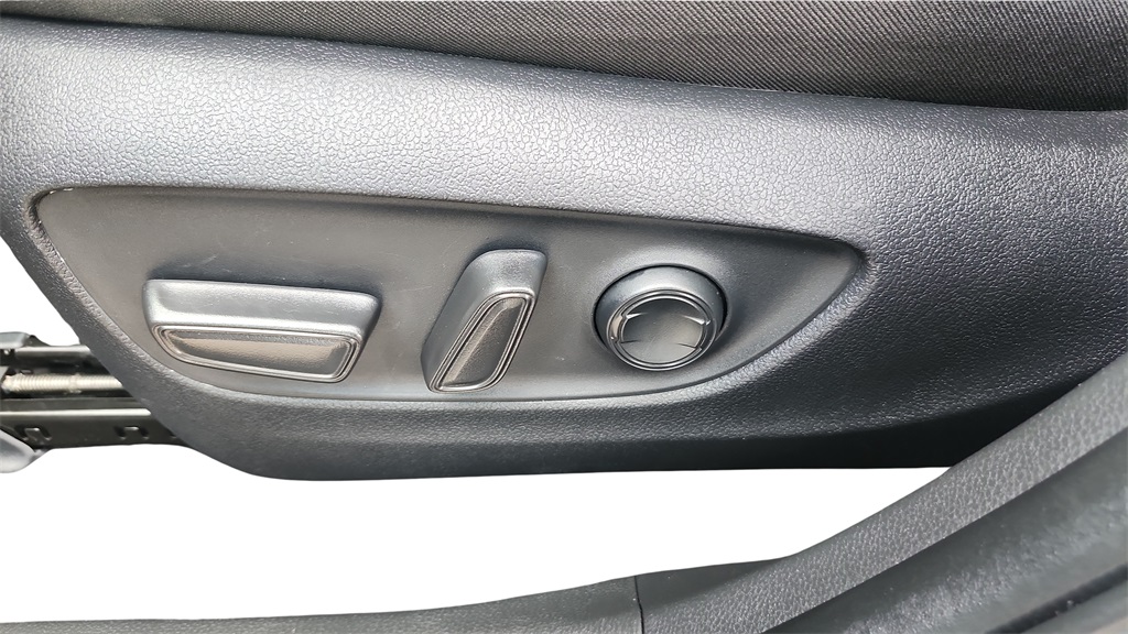 2025 Toyota RAV4 Hybrid