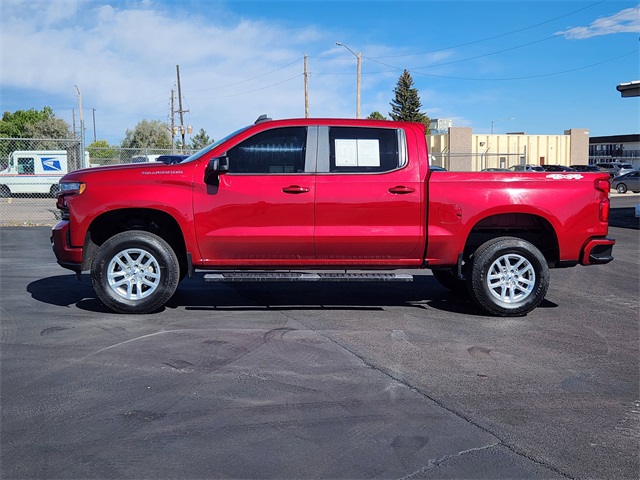 2020 Chevrolet Silverado 1500 RST photo 2
