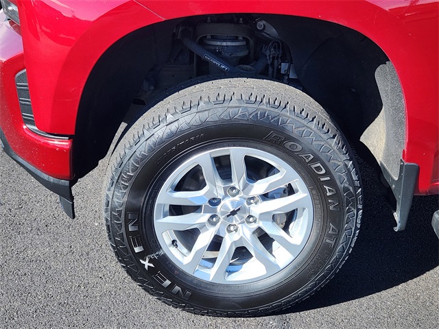 2020 Chevrolet Silverado 1500 RST photo 9