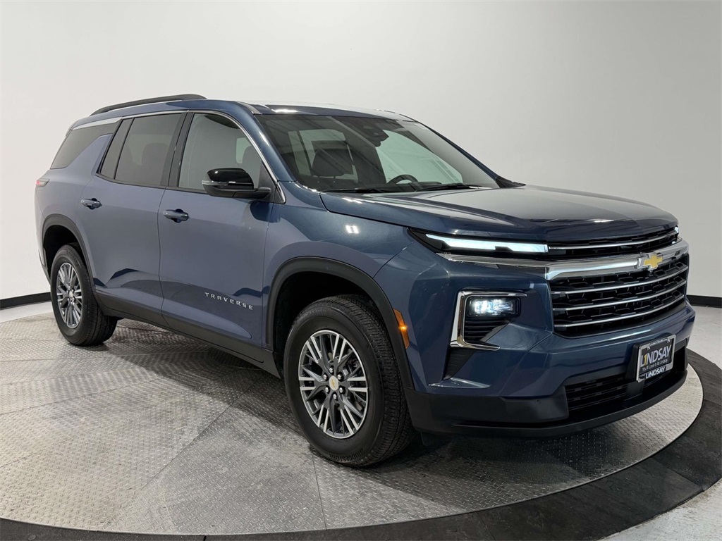 2025 Chevrolet Traverse LT FWD