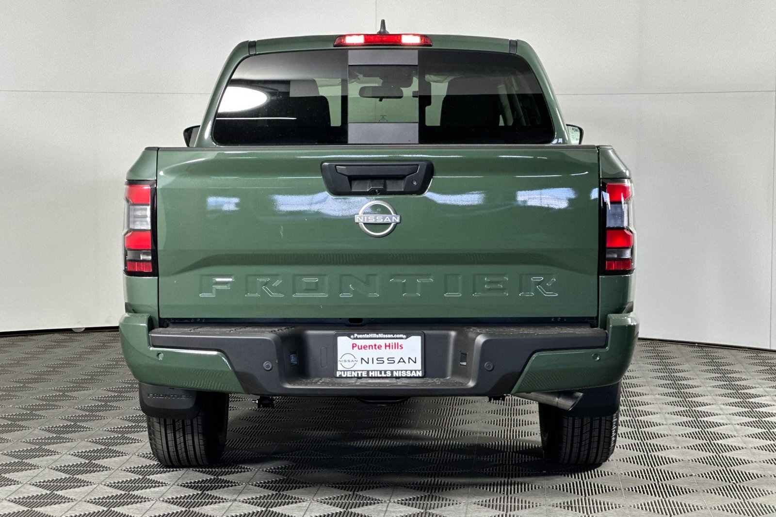 2025 Nissan Frontier SV photo 4