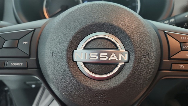 2025 Nissan Kicks Play