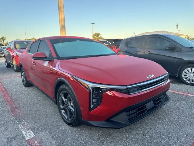 2025 Kia K4 LXS FWD