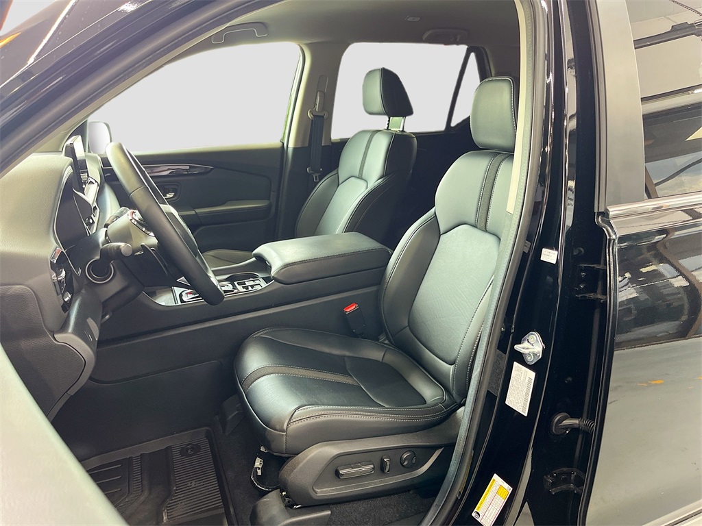 2025 Honda Pilot EX-L Black at AutoSavvy Houston Southwest