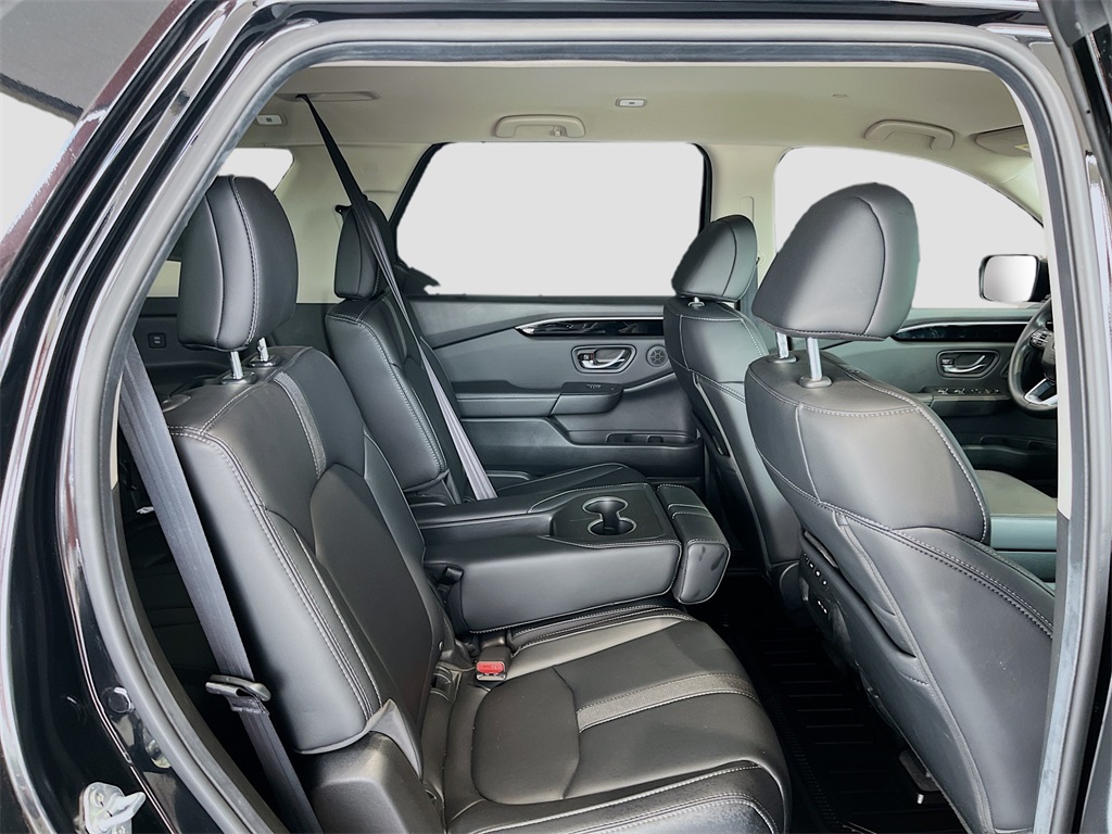 2025 Honda Pilot EX-L Black at AutoSavvy Houston Southwest