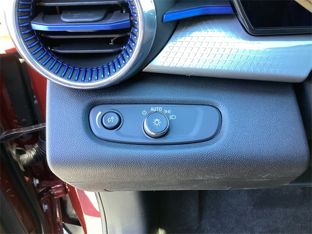 Used Car 2024 Chevrolet Trax  Lt For Sale Under $25,000 In San Antonio, Texas