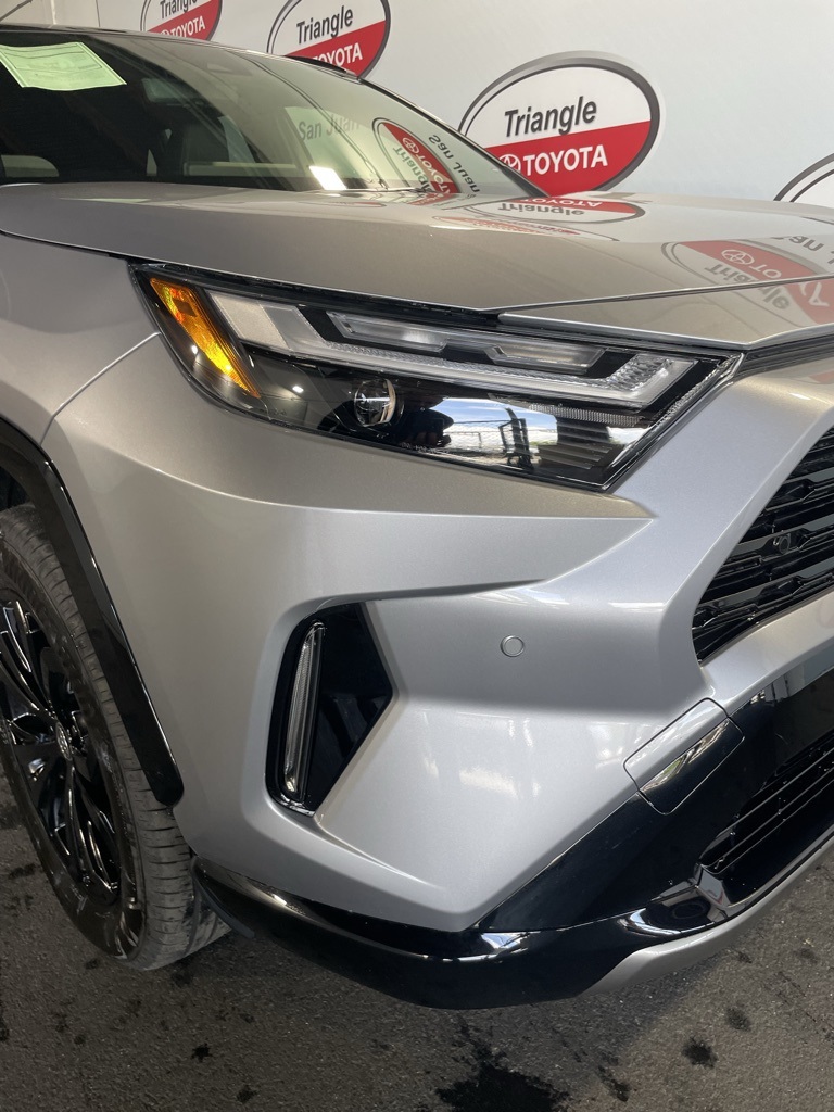Thumbnail: 2025 Toyota RAV4 - 13