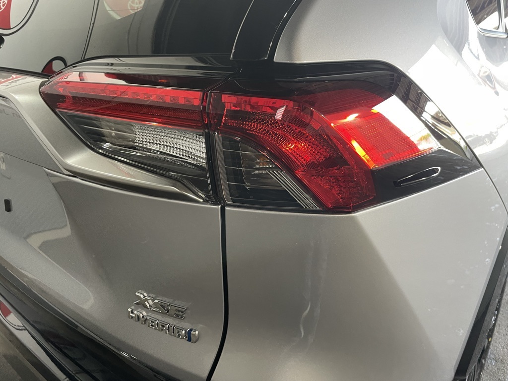 Thumbnail: 2025 Toyota RAV4 - 18