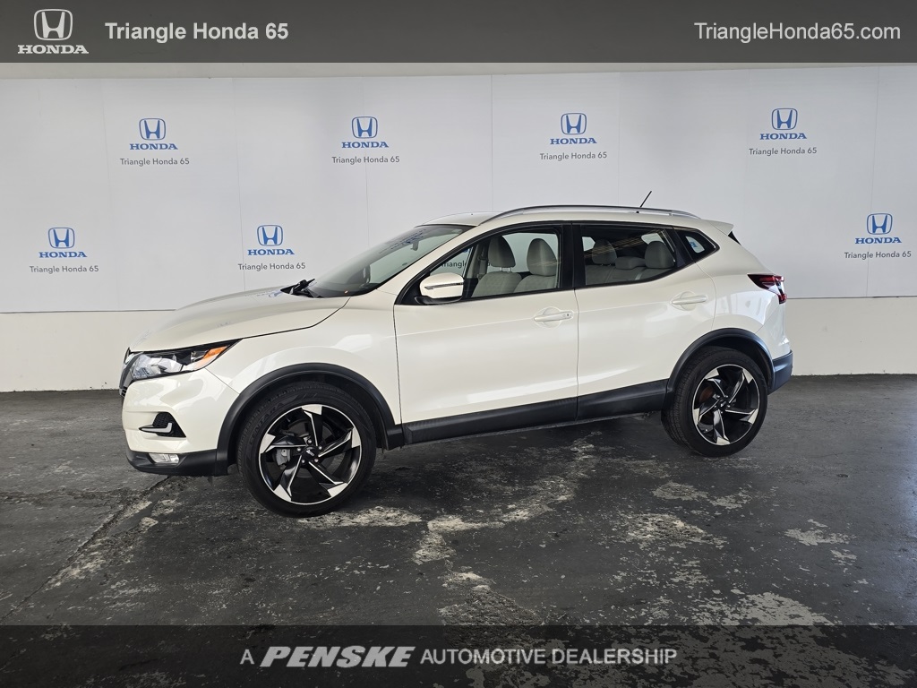 Thumbnail: 2020 Nissan Rogue Sport - 1