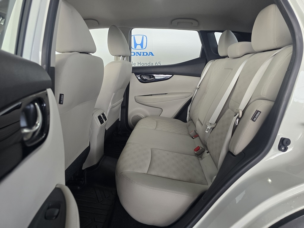 Thumbnail: 2020 Nissan Rogue Sport - 13