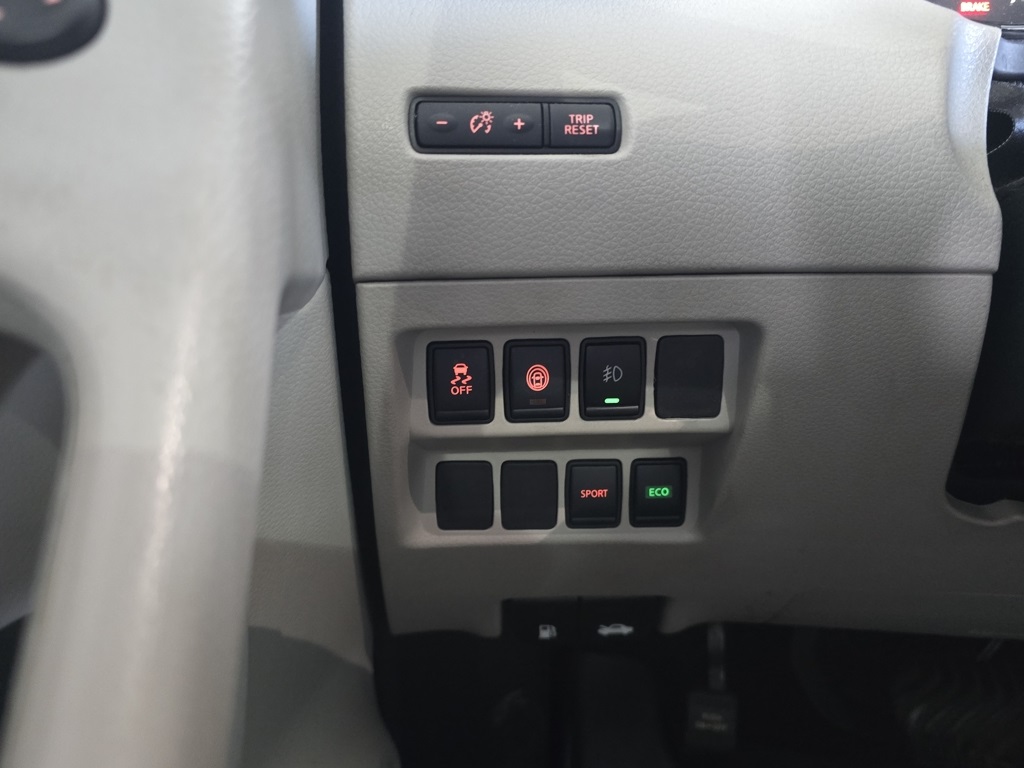 Thumbnail: 2020 Nissan Rogue Sport - 22