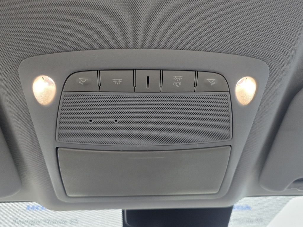 Thumbnail: 2020 Nissan Rogue Sport - 26