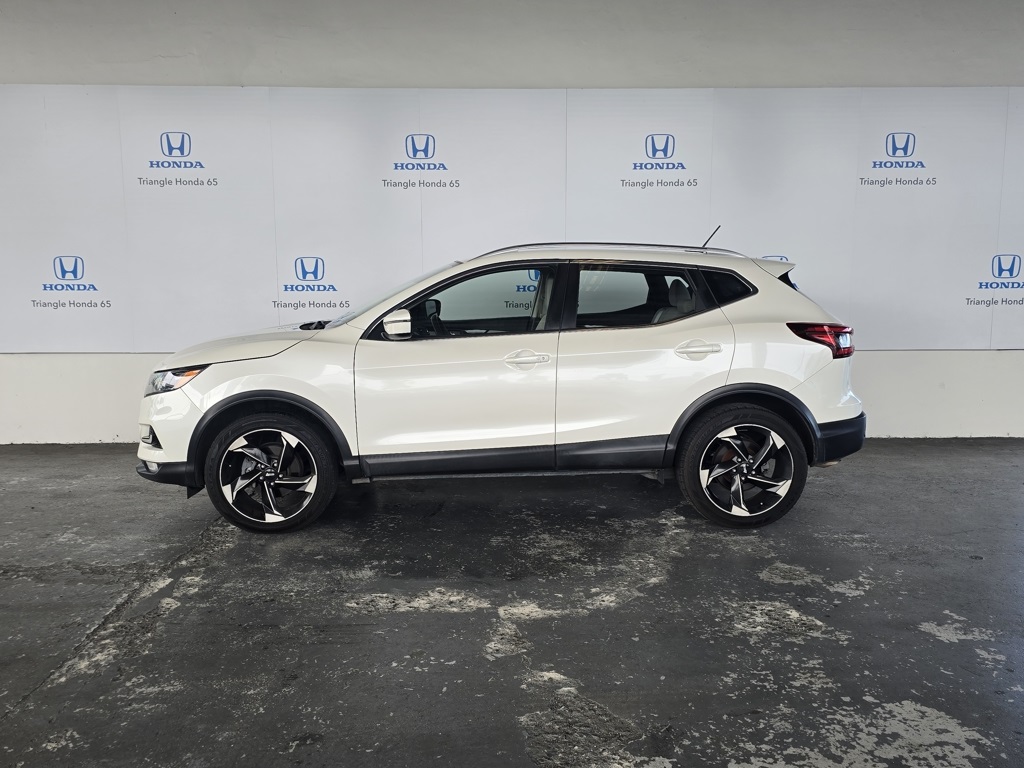 Thumbnail: 2020 Nissan Rogue Sport - 3