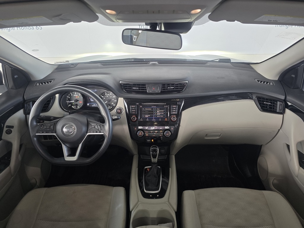 Thumbnail: 2020 Nissan Rogue Sport - 6