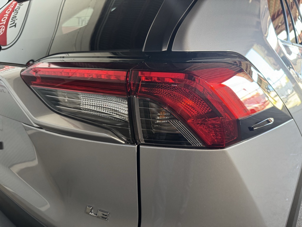 Thumbnail: 2025 Toyota RAV4 - 14