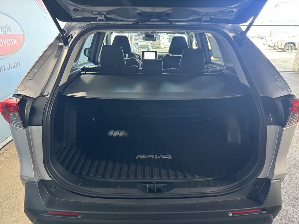 Thumbnail: 2025 Toyota RAV4 - 21