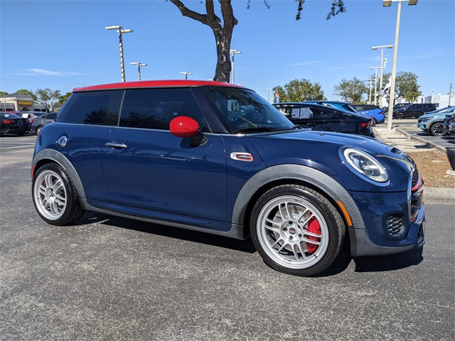2017 MINI Cooper John Cooper Works 2-Door Hatchback FWD