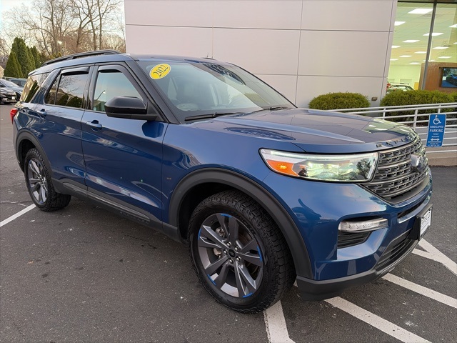 2022 Ford Explorer XLT's photo