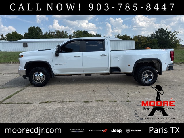 2024 Chevrolet Silverado 3500HD LT photo 4