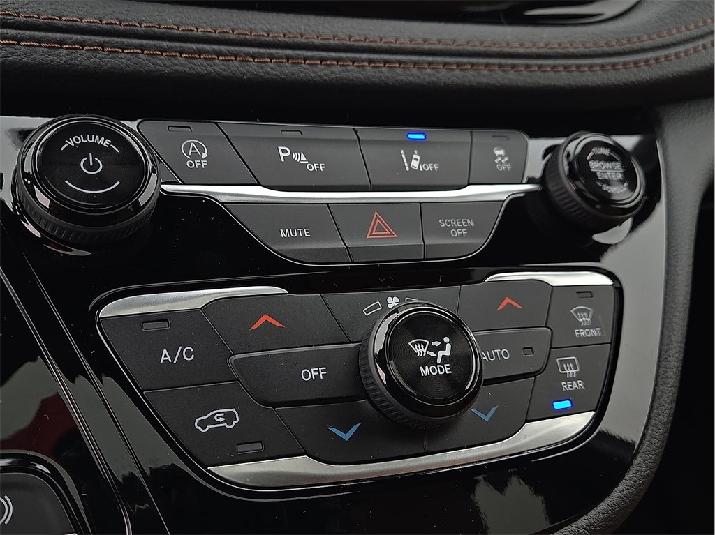 New 2026 Chrysler Pacifica For Sale in Farmington, AR