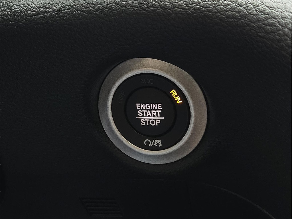 New 2026 Chrysler Pacifica For Sale in Farmington, AR