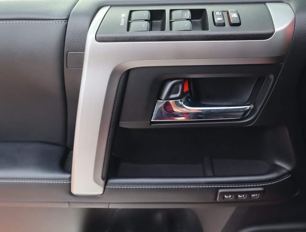 Thumbnail: 2023 Toyota 4Runner - 19