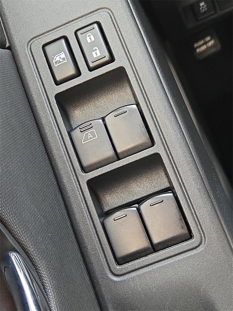 2022 Nissan Frontier SV White at Durrett Motor Company