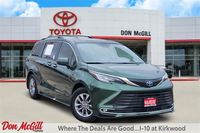 2022 Toyota Sienna XLE  at Don McGill Toyota