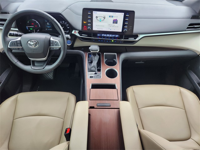 2022 Toyota Sienna XLE  at Don McGill Toyota