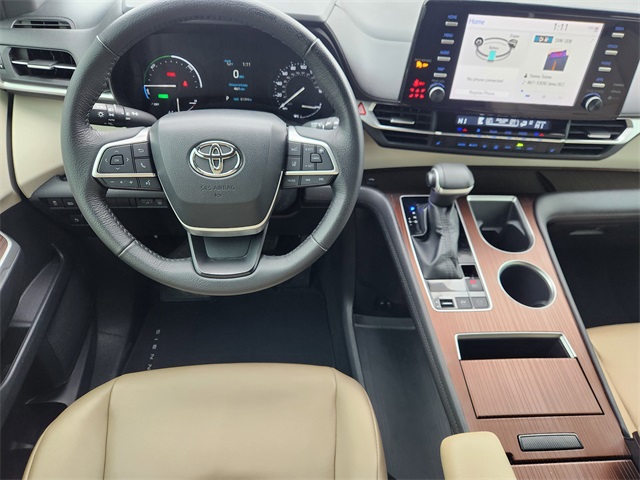 2022 Toyota Sienna XLE  at Don McGill Toyota