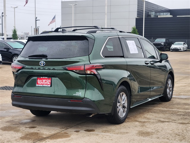 2022 Toyota Sienna XLE  at Don McGill Toyota