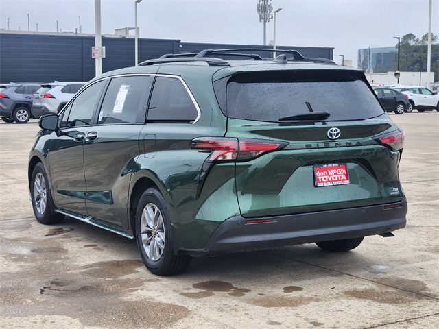 2022 Toyota Sienna XLE  at Don McGill Toyota
