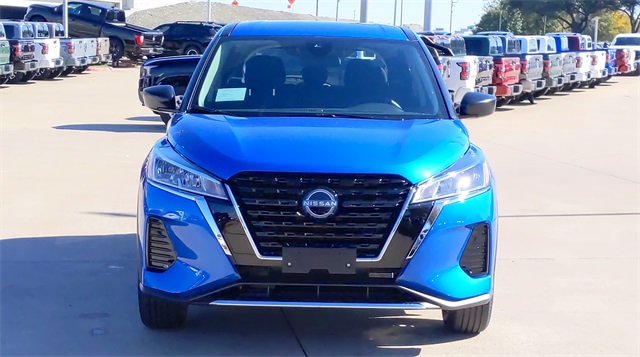 2025 Nissan Kicks Play