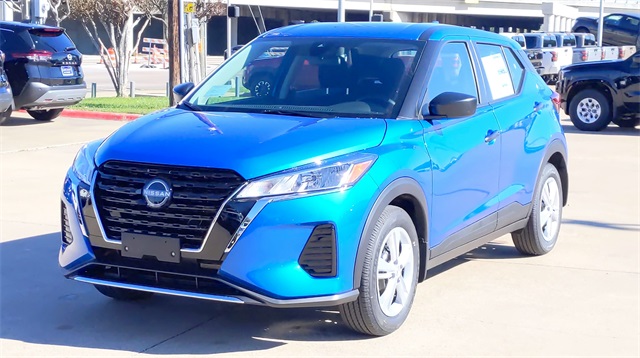 2025 Nissan Kicks Play