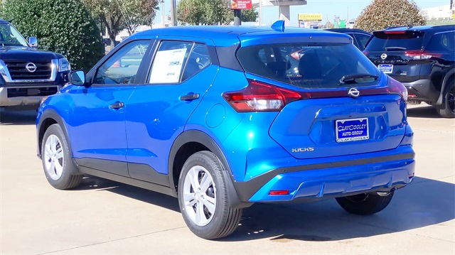 2025 Nissan Kicks Play