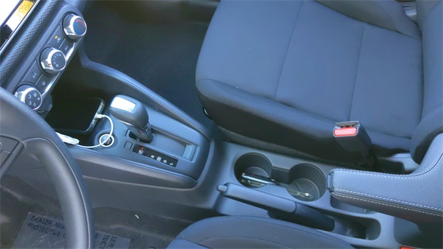 2025 Nissan Kicks Play