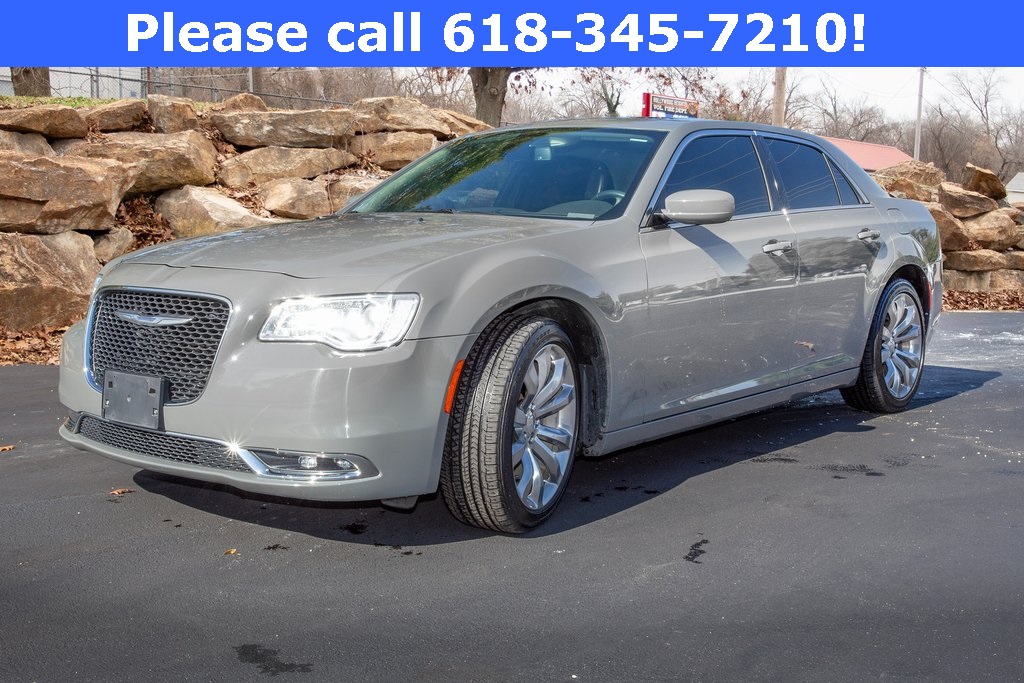 2018 Chrysler 300 Touring RWD
