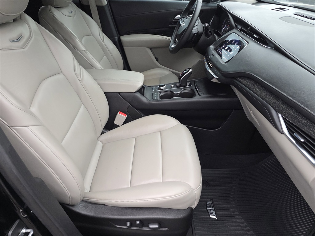 2021 Cadillac XT4 Premium Luxury Black at Tom Peacock Cadillac