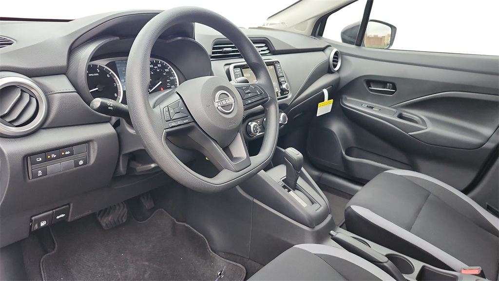 2025 Nissan Versa
