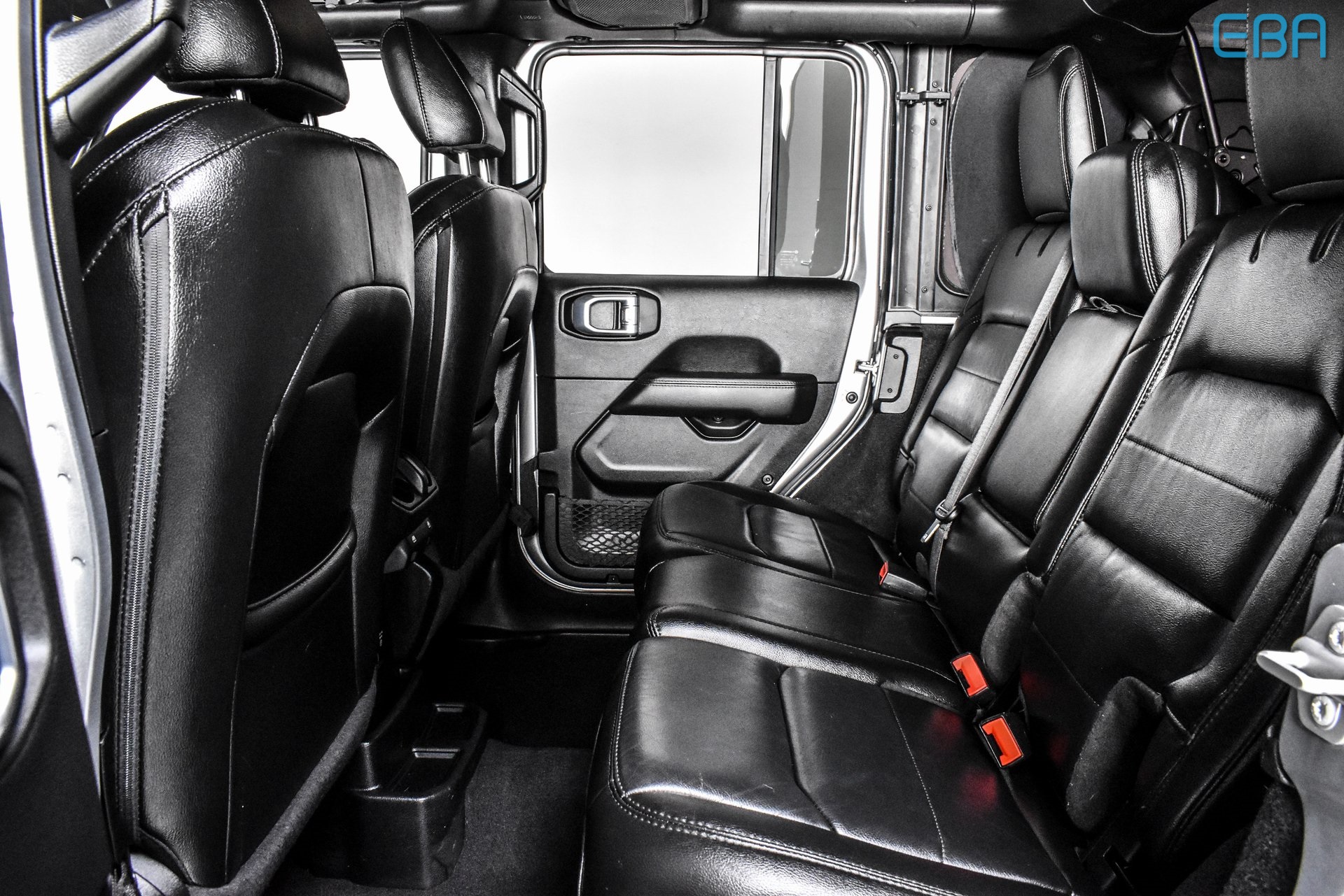 2021 Jeep Wrangler Unlimited Sahara Altitude photo 18