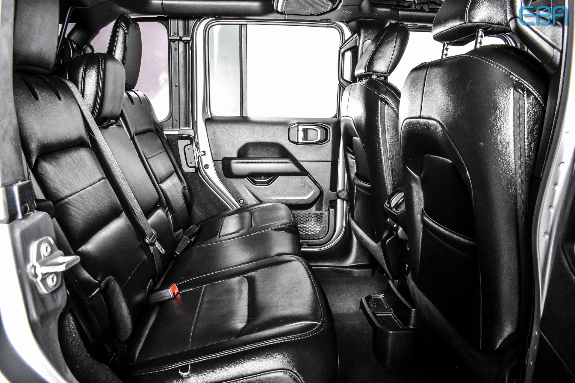 2021 Jeep Wrangler Unlimited Sahara Altitude photo 19