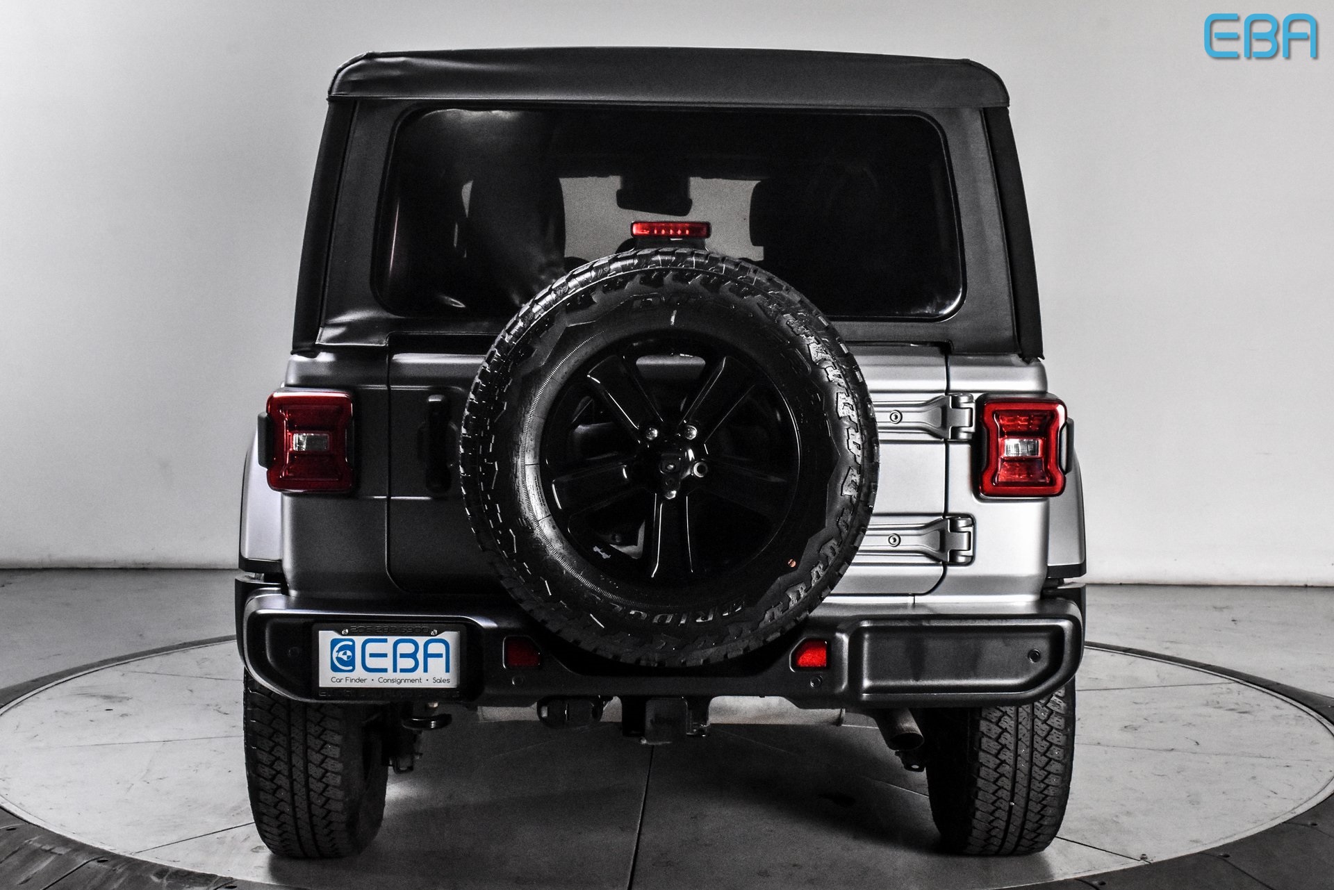2021 Jeep Wrangler Unlimited Sahara Altitude photo 5